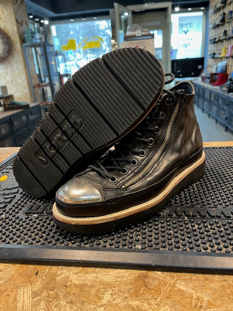 Vibram Gloxi Cut